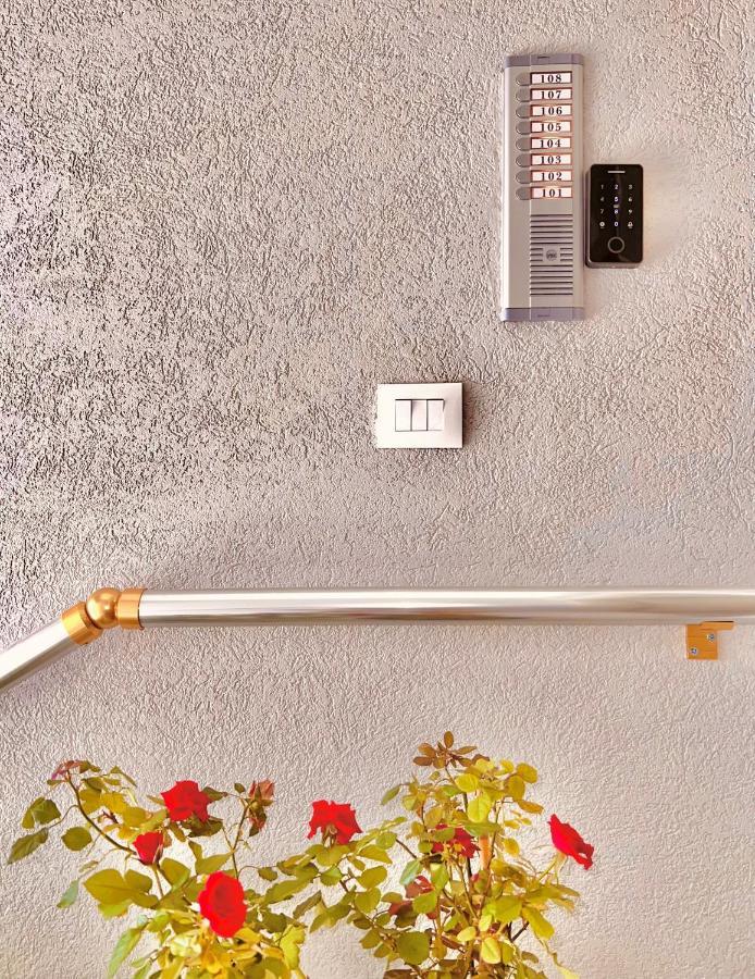 Flors Apartments دراس المظهر الخارجي الصورة