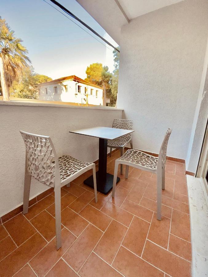 Flors Apartments دراس المظهر الخارجي الصورة