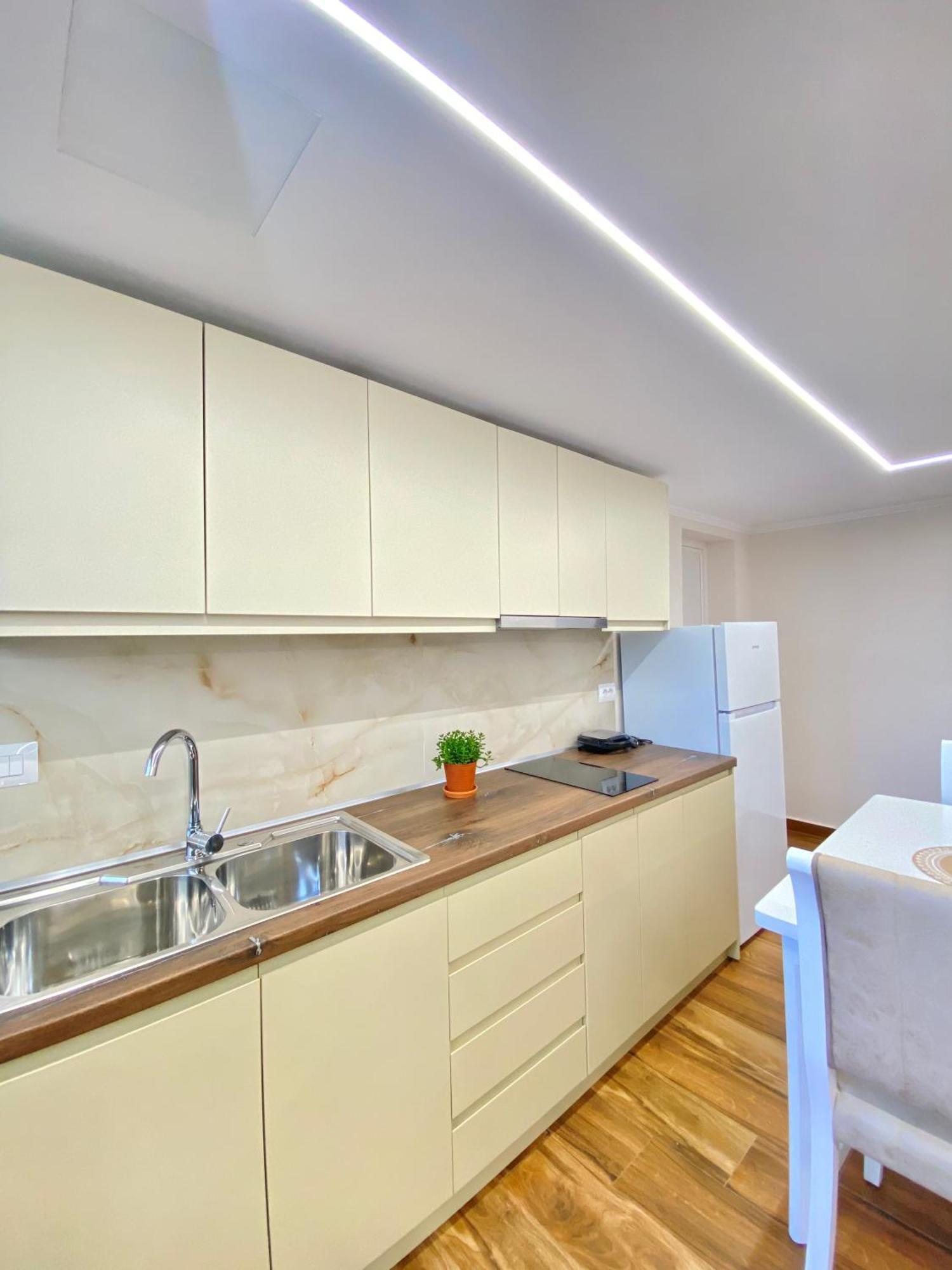 Flors Apartments دراس المظهر الخارجي الصورة